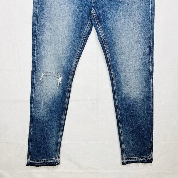 We The Free People Jeans Sz 27 (30x30) Blue Denim Distressed Straight Leg - Picture 3 of 13
